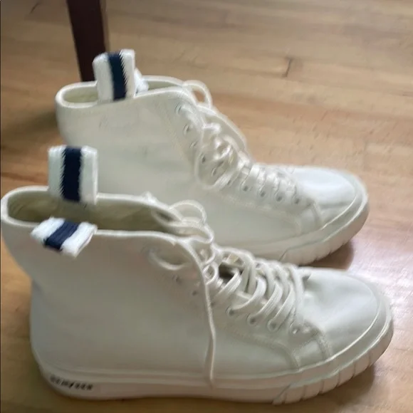 SeaVees White High-Top Sneakers - Picture 3 of 4